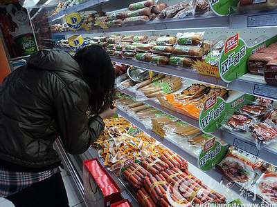 枣庄双汇食品正常销售柜台格外冷清(图)