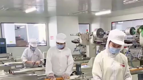 实拍食品厂一幕,手脚不利索的人,干这活还真有点吃力